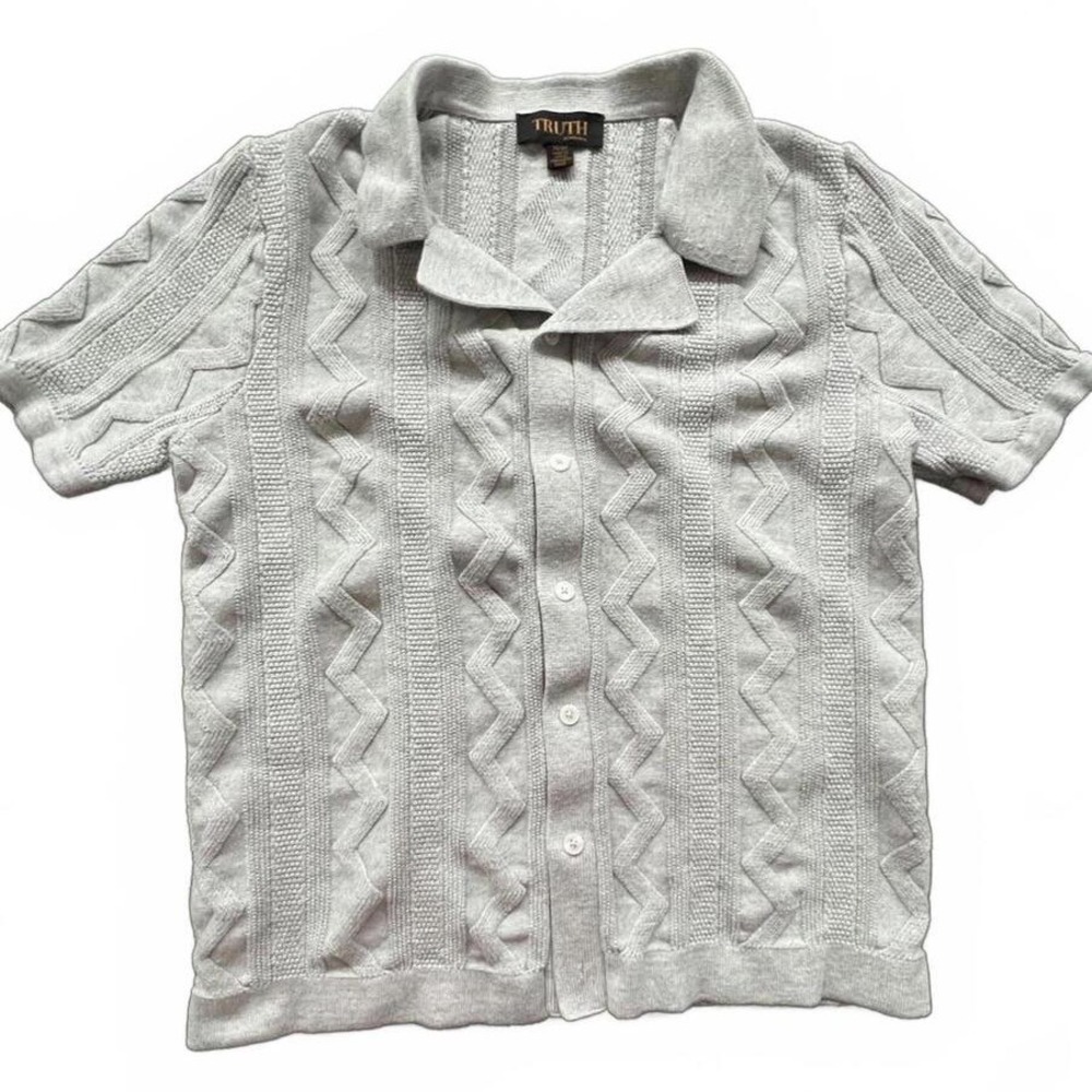 Truth by Republic Knit Button Down Gray Chevron Cable Knit Short Sleeve Medium